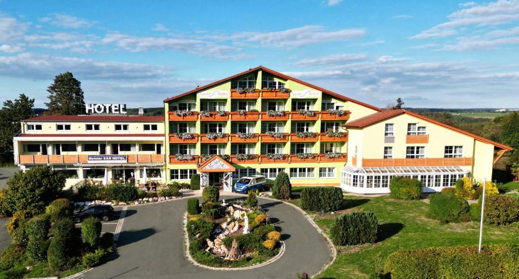 Meister BÄR HOTEL Frankenwald Panoramastraße 2, 95180 Berg