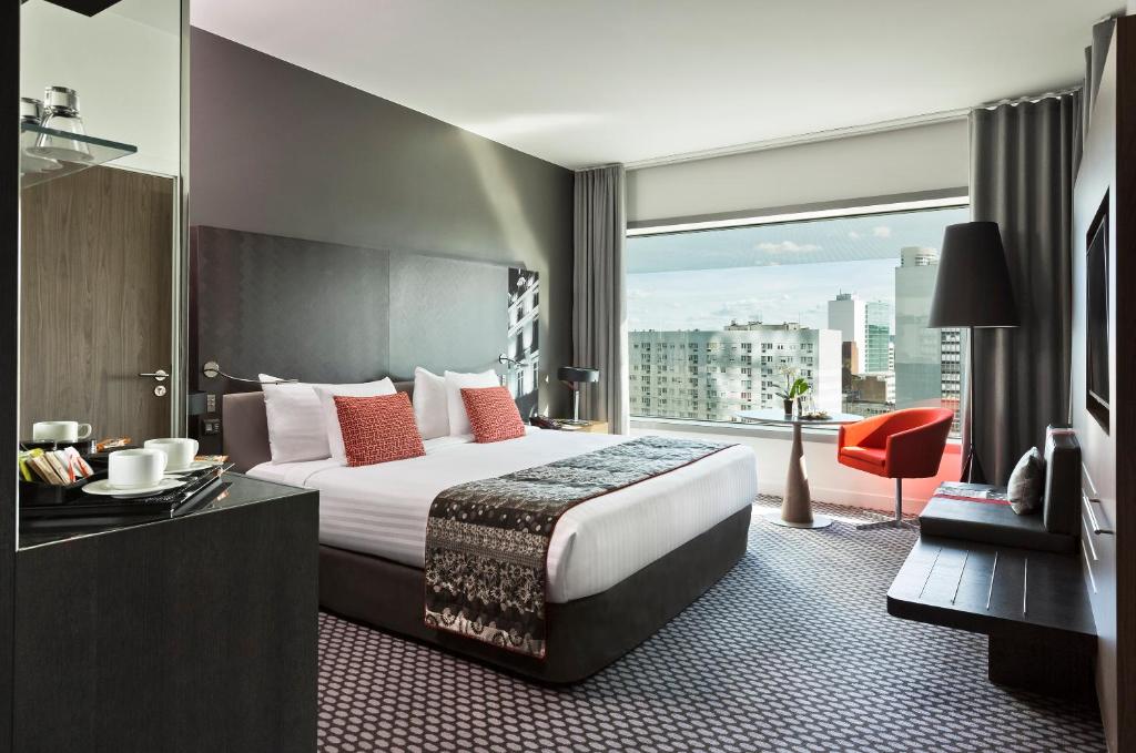 Melia Paris La Defense 3 Boulevard de Neuilly, 92081 Courbevoie