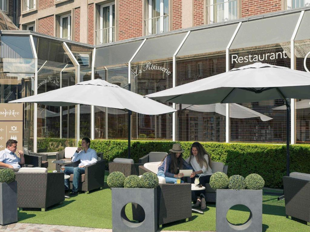 Mercure Abbeville Centre – Porte de La Baie de Somme 19 Place Du Pilori, 80100 Abbeville