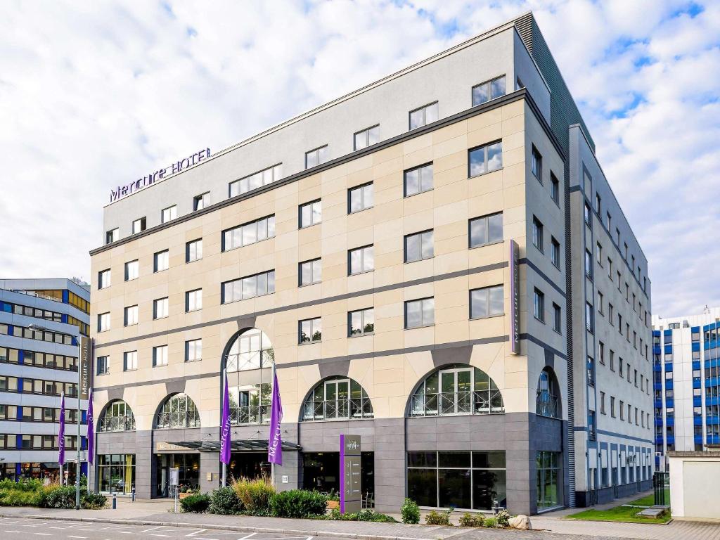 Mercure Hotel Frankfurt Eschborn Süd - Reopening June 2023 Frankfurterstr. 71-75, 65760 Eschborn