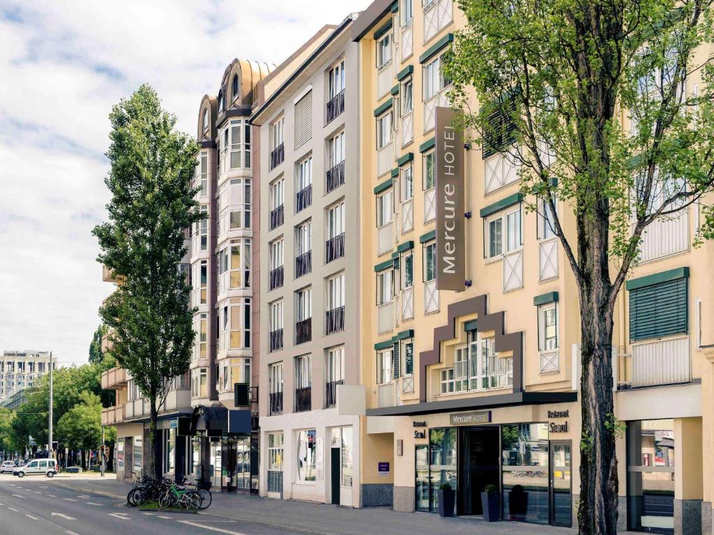 Mercure Hotel München-Schwabing Leopoldstrasse 120, 80802 Munich