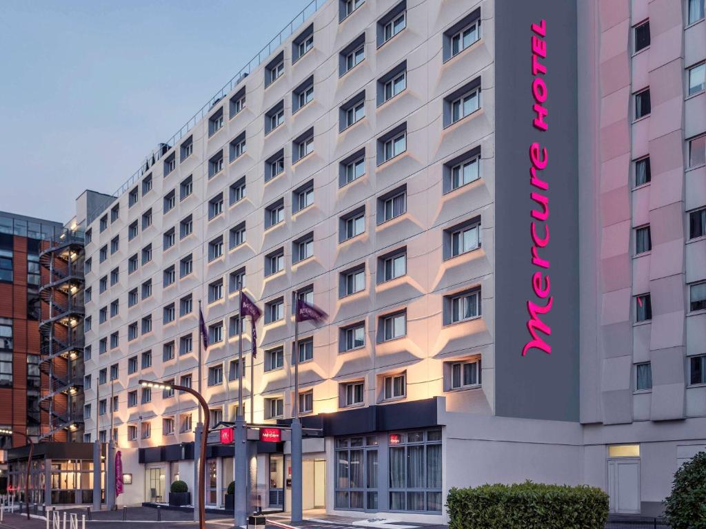 Mercure Paris Porte d'Orleans 13, Rue François Ory, 92120 Montrouge