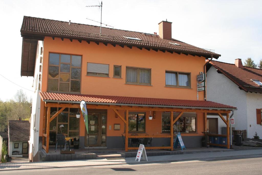 Maison d'hôtes Hotel Michaela Schernauer Str. 36, 66877 Ramstein-Miesenbach