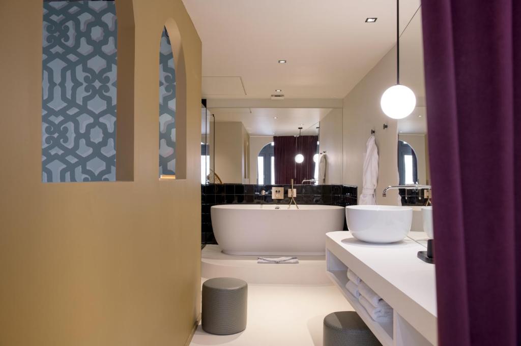 Hôtel MiHotel Tour Rose 22 Rue du Bœuf 69005 Lyon