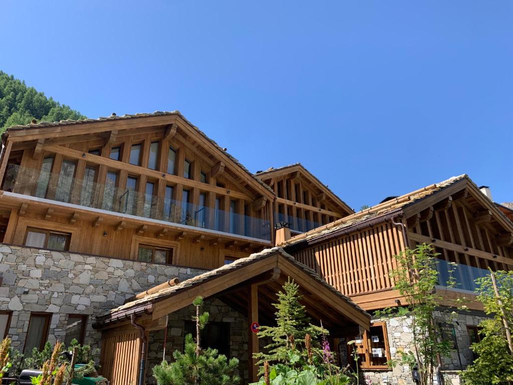 Hôtel Hotel MONT-BLANC VAL D'ISERE Le rogonay, 73150 Val dʼIsère