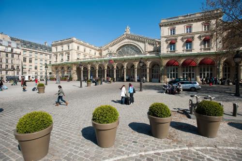 Hôtel Hôtel Montana La Fayette - Paris Gare du Nord 164 Rue La Fayette Paris