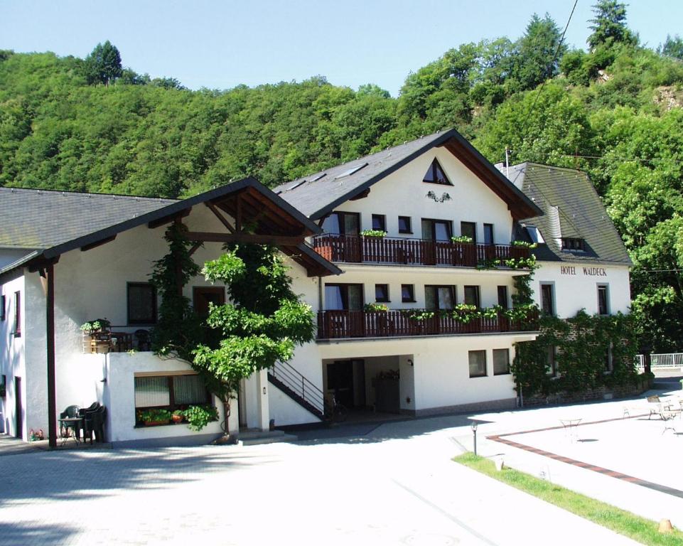 Moselhotel Waldeck Baybachstr. 37, 56332 Burgen