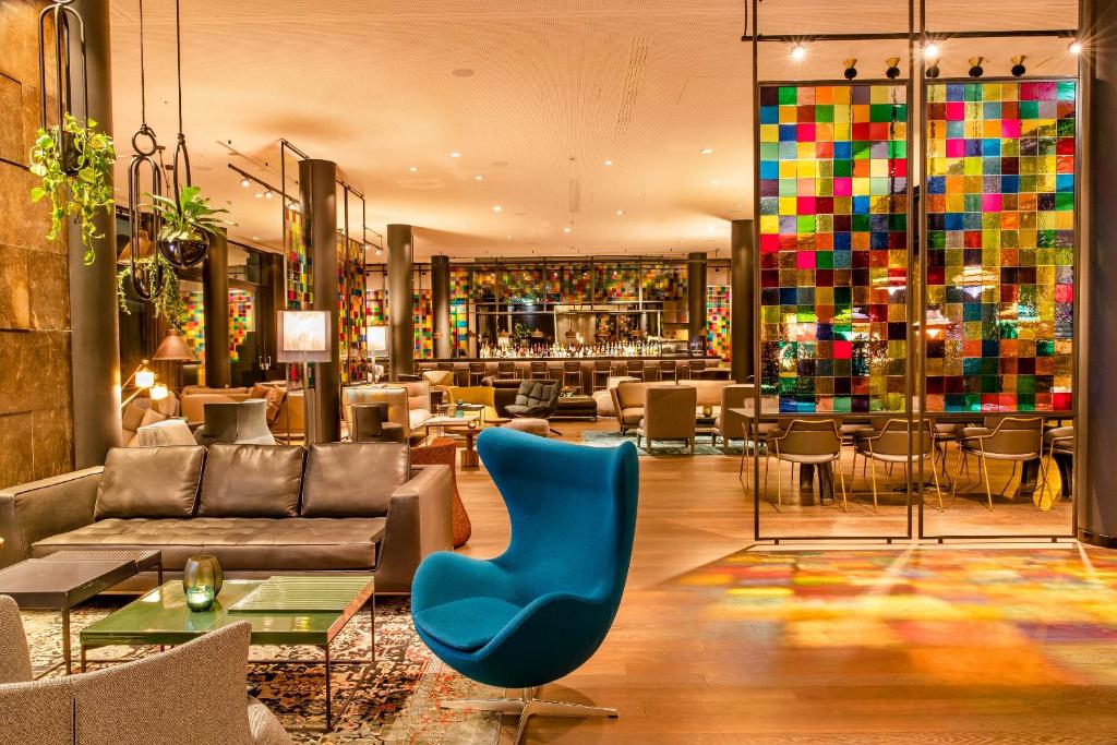 Motel One Köln-Neumarkt 32 Cäcilienstraße, 50667 Cologne