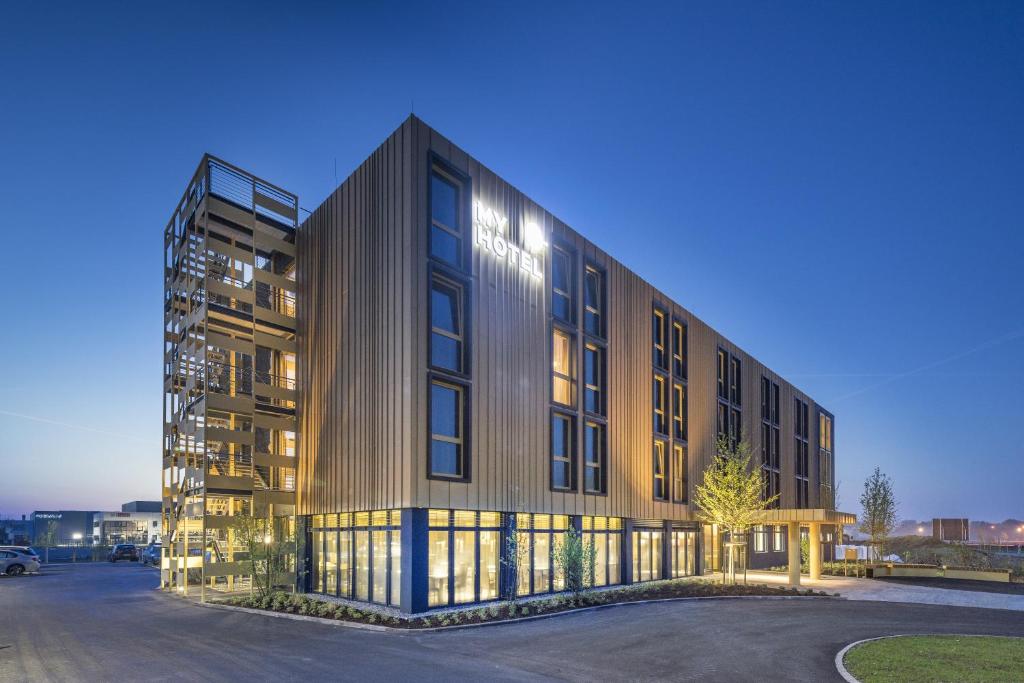 MY HOTEL Olching Gewerbering 2, 82140 Olching