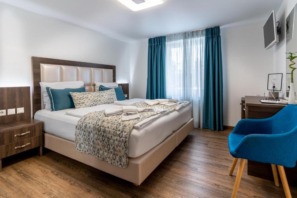 Hôtel Hotel Myrsini Bahnhofstrasse 45, 72138 Kirchentellinsfurt