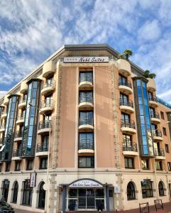 Hôtel Nehô Suites Cannes Croisette 12 bis rue latour maubourg 06400 Cannes Provence-Alpes-Côte d\'Azur