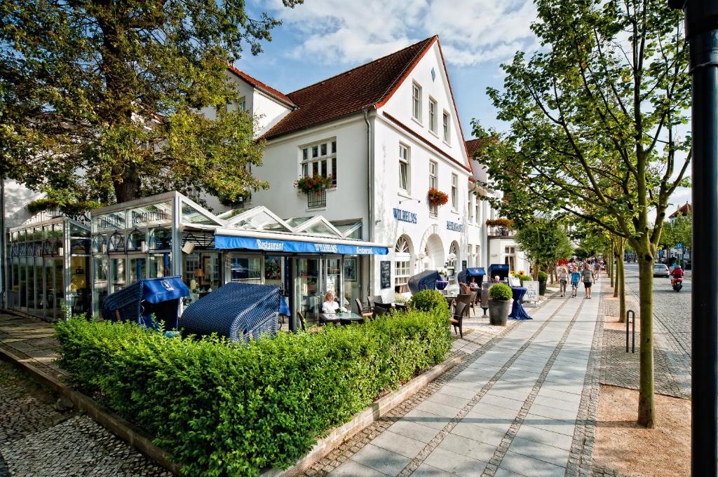 Hôtel Neptun Hotel Kühlungsborn Strandstr. 37 18225 Kühlungsborn