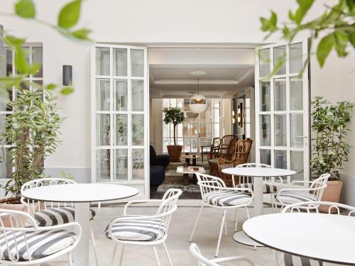 New Hotel Lafayette