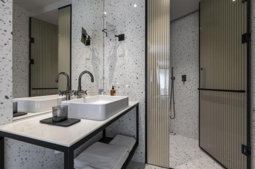 NEXT - by Savoy Signature