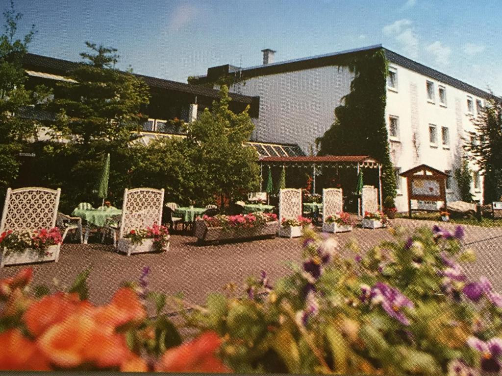 Hôtel Niebuhrs Hotel Dreieichstr 22B 61381 Friedrichsdorf