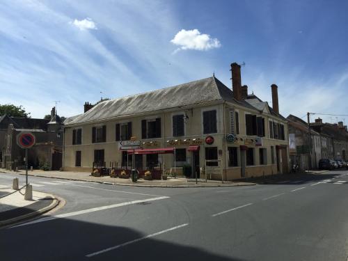 Hôtel Hotel Notre Dame 74 Rue Maréchal Foch Cléry-Saint-André