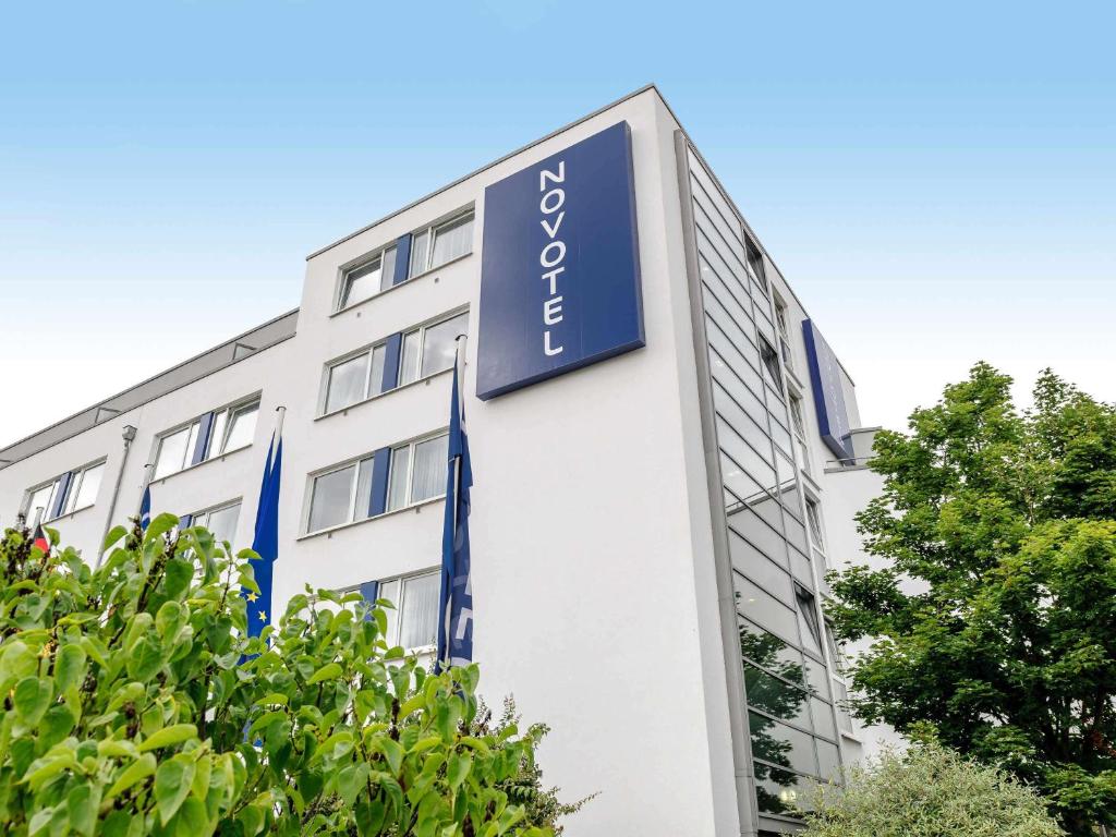 Hôtel Novotel Erlangen Hofmannstr. 34 91052 Erlangen