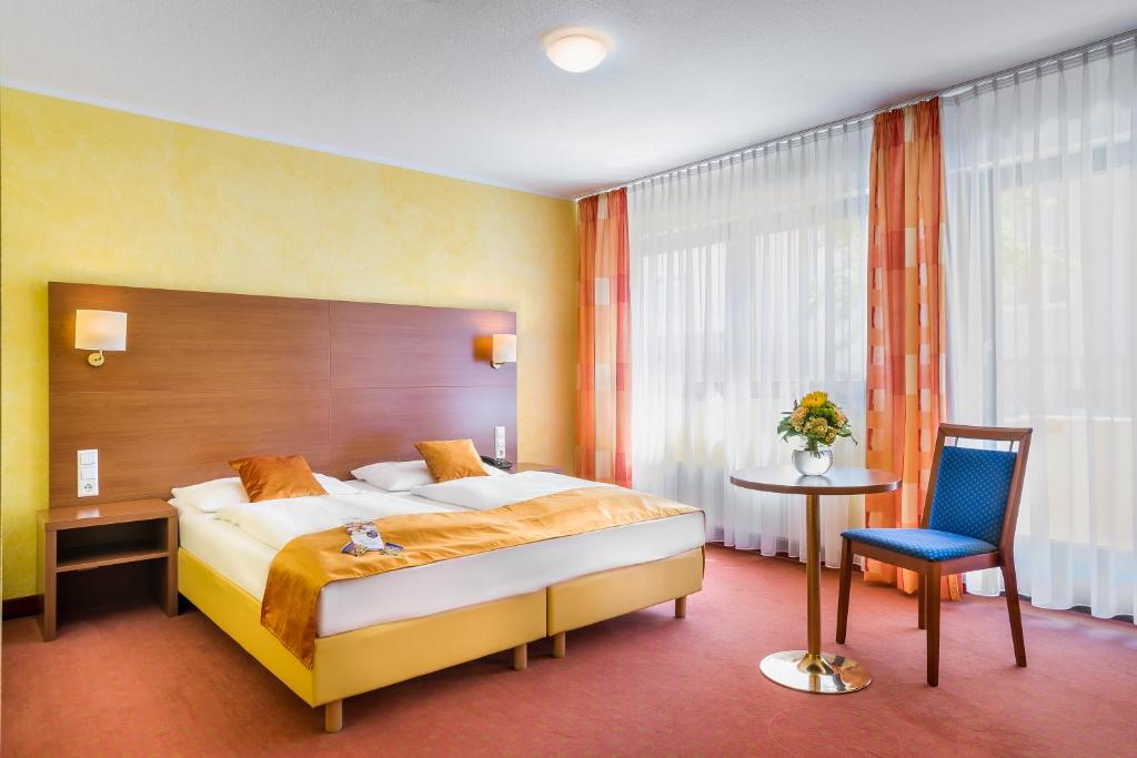 Hôtel Novum Hotel Rega Stuttgart Ludwigstraße 18-22 70176 Stuttgart