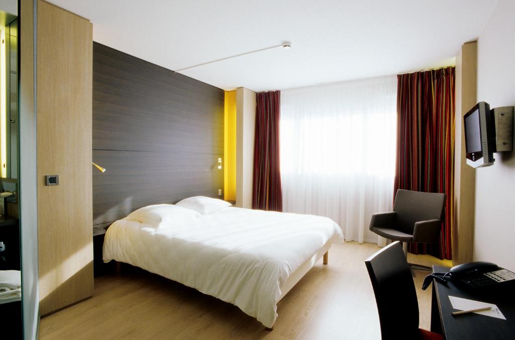 Hôtel Oceania Quimper 17 Rue du Poher - Kerdrézec 29000 Quimper