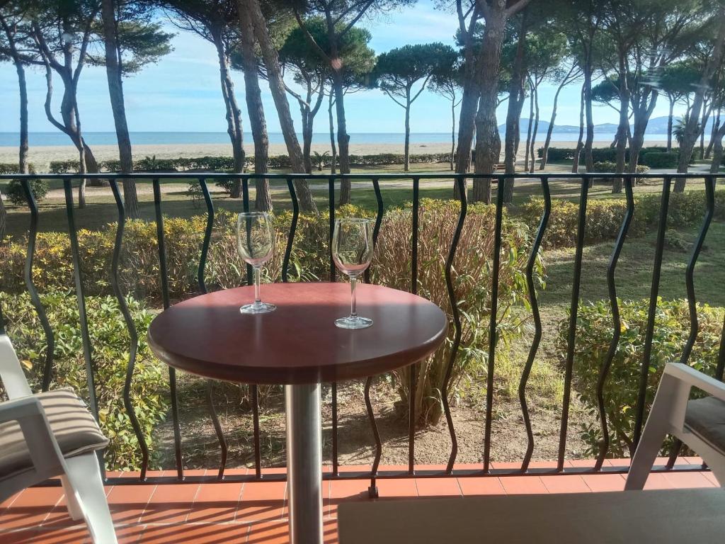 Panam Hotel GAMBETTA- Place Gambetta-Mairie du 20 emme
