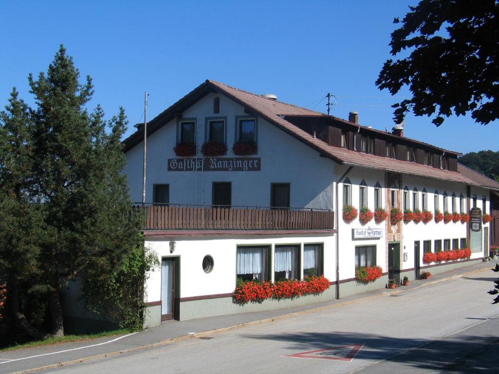 Hôtel Panorama-Landgasthof Ranzinger Langfurth 30 94572 Schöfweg