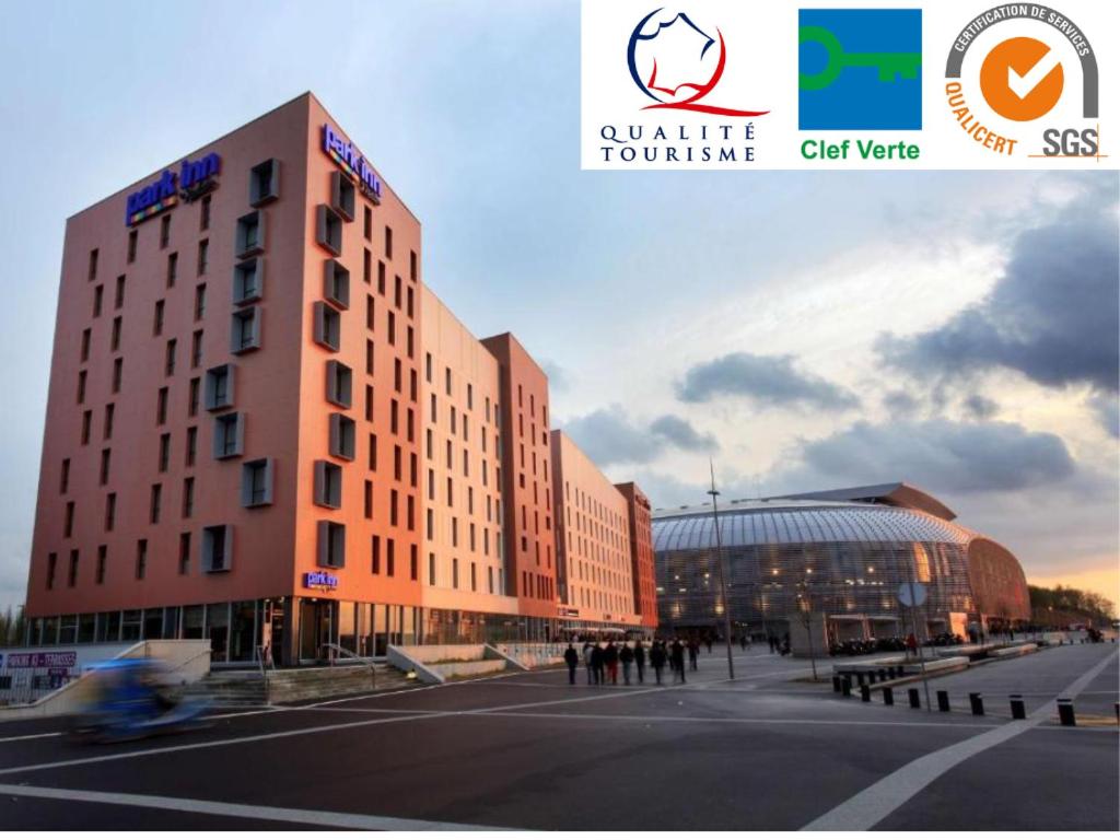 Park Inn by Radisson Lille Grand Stade 211, Boulevard de Tournai, 59650 Villeneuve-d\'Ascq