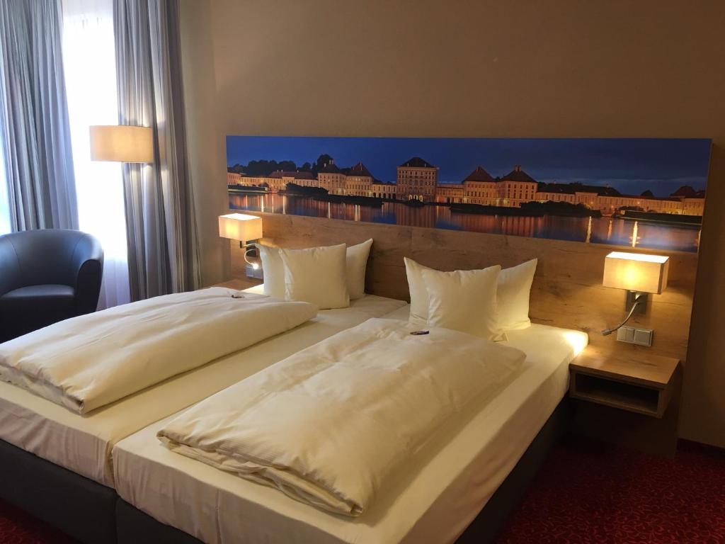 Parkhotel Leiser Bahnhofstr. 26, 82152 Planegg