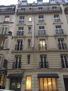 Hôtel PAX HOTEL 7 rue simart 75018 Paris Île-de-France