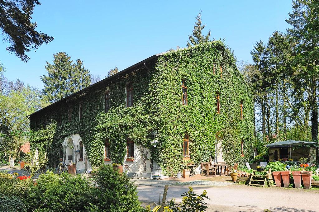 Hôtel Pension Altes Posthaus An der Rennweide 38 26316 Varel