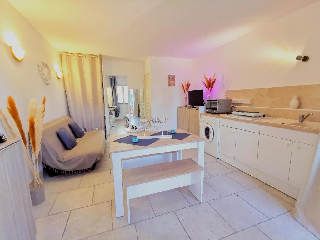 Pension Auszeit 53474 Bad Neuenahr-Ahrweiler