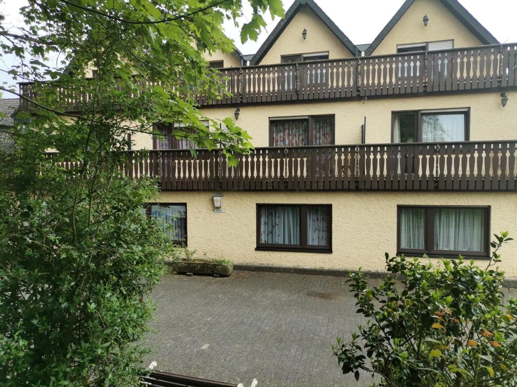 B&B / Chambre d'hôtes Hotel Pension Eulenhof 2 Hof Eulendorf, 54533 Gransdorf