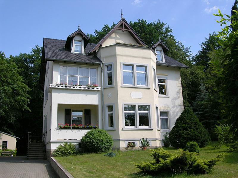 Maison d'hôtes Hotel-Pension Königswald Königsbrücker Landstraße 84, 01109 Dresde