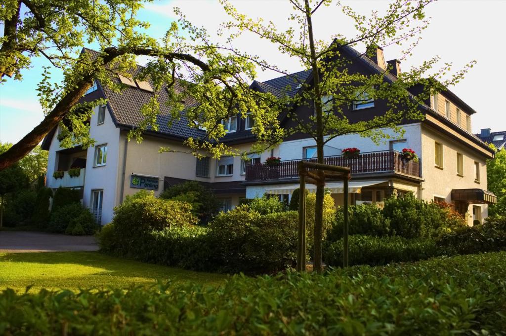 Maison d'hôtes Hotel-Pension Pöhling Liesbornerstraße 14, 59556 Lippstadt