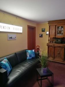 Pension Riverside in Leverkusen Hitdorf am Rhein - Zentral an der A1 und 59