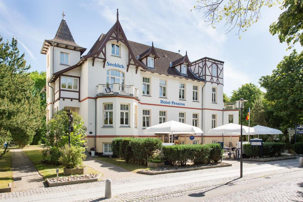 Maison d'hôtes Hotel-Pension Seeblick Ostseeallee 31, 18225 Kühlungsborn