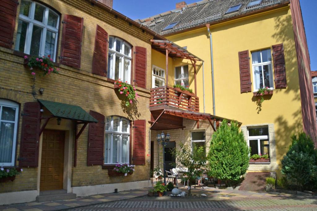 Pension zur Neiße Alte Poststraße 55, 03172 Guben