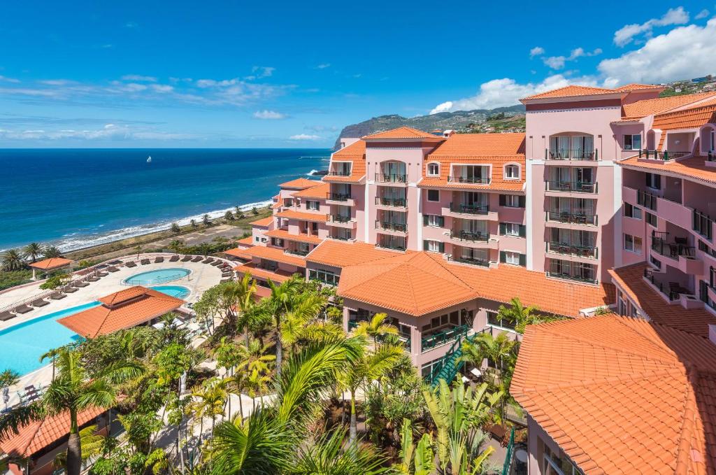 Hôtel Pestana Royal All Inclusive Ocean & Spa Resort ESTRADA MONUMENTAL 275 9000-250 Funchal