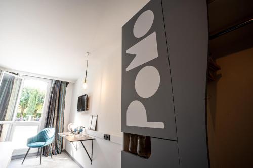 PoMo Hôtel & Restaurant