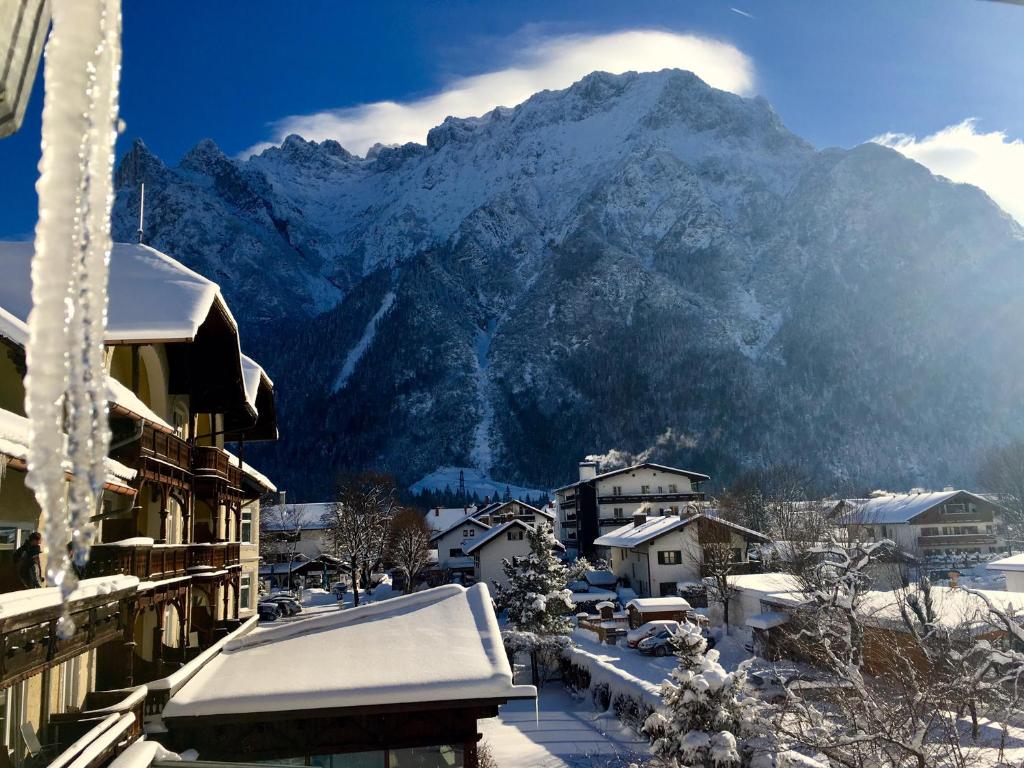 Hôtel Post-Hotel Karwendelstraße 14 82481 Mittenwald