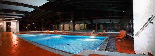 Post-Hotel