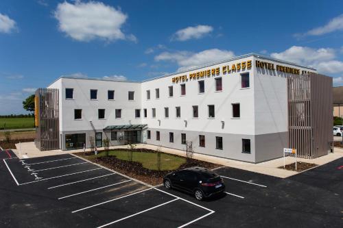 Première Classe Chartres Sud - Barjouville
