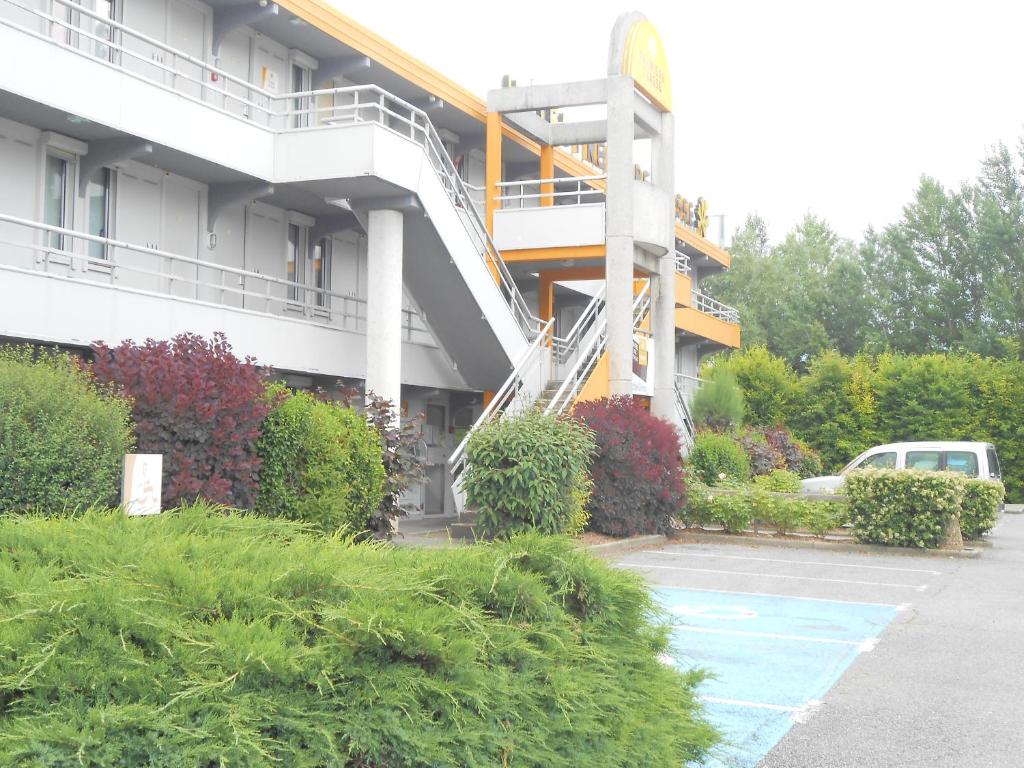 Hôtel Premiere Classe Grenoble Sud - Gieres Universite Zi Mayencin - 4 Allée De Palestine 38610 Gières