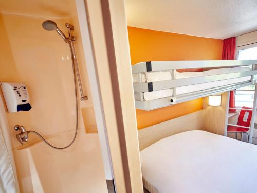 Premiere Classe Melun Senart - Vert Saint Denis