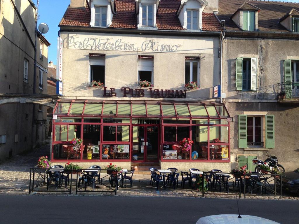 Hôtel Pub Vauban 3 rue mathé 89200 Avallon