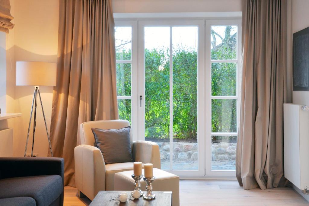 Hôtel Rackmers-Hof Hotel garni Buurnstrat 1 25938 Oevenum