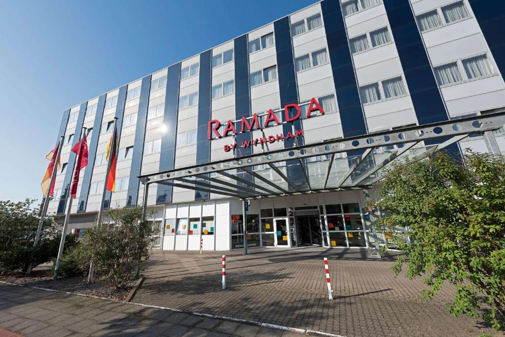 Ramada by Wyndham Hannover Karlsruher Straße 8A, 30880 Hanovre