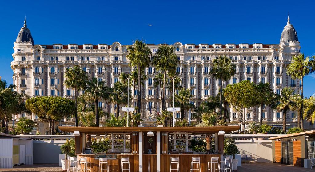 Hôtel Regent Carlton Cannes 58, Boulevard de la Croisette, CS 40052 06414 Cannes