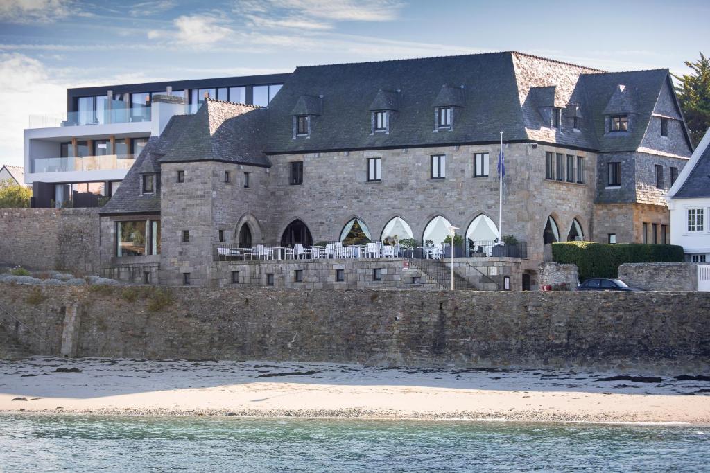 Hôtel Relais & Châteaux Le Brittany & Spa Bd Sainte Barbe 29680 Roscoff