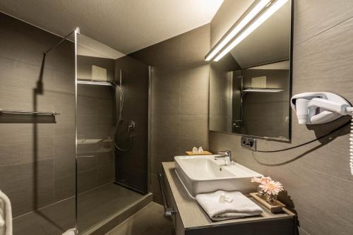 Hôtel Hotel & Restaurant Becher Schloßstrasse 7 Donzdorf