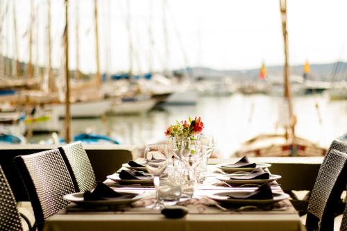 Hotel Restaurant de la Tour Sanary-sur-Mer france